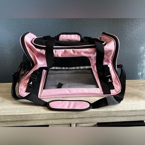 NEW!!! Pink Pet Carrier for Small Pets (20x13x9)